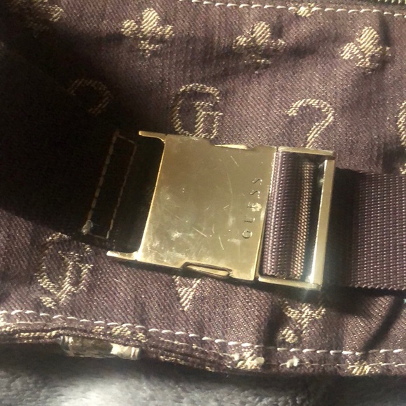 Guess Belt Bag - Picture 4 of 5
